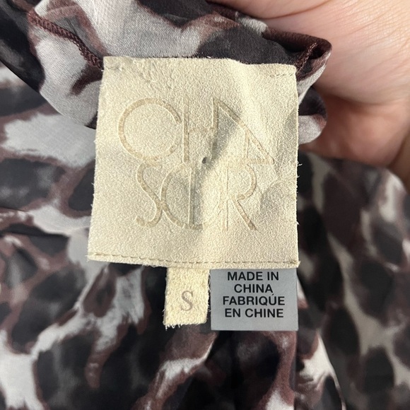 Chaser 100% silk open back leopard printed sheer blouse size small - Picture 3 of 6